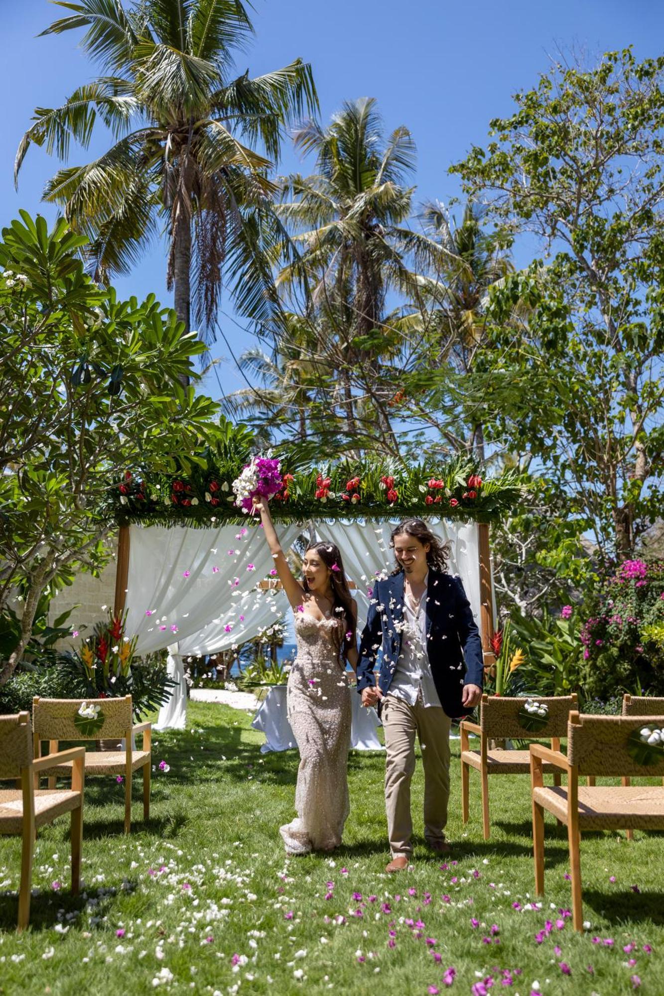 Semaya Beach Resort Tanglad Экстерьер фото